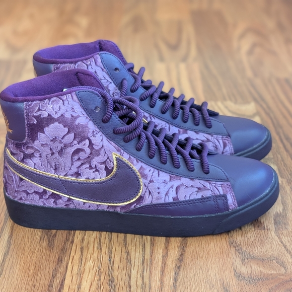 Nike Purple And Gold Blazers - Picture 1 of 7